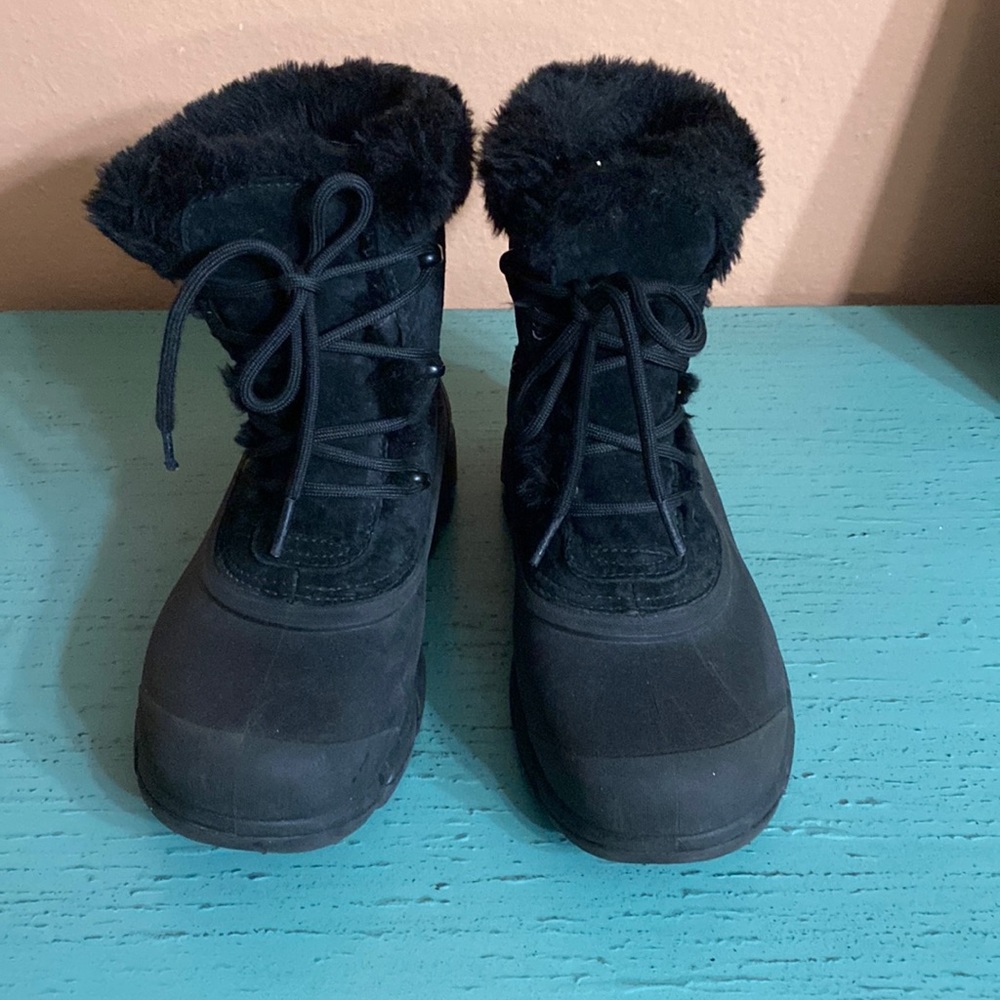 Black Sorel boot size 7